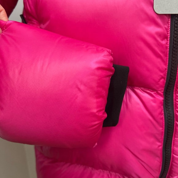 NWT Canada Goose Vibrant Pink Puffer Jacket L - Picture 3 of 11